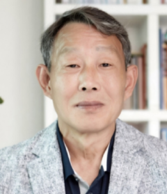 r김덕근 세계태권도평화연맹.png