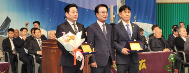 캡처 사천시장 공로패.PNG