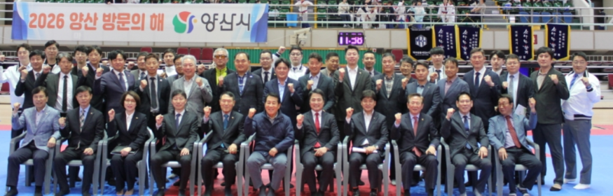 캡처 단체 사진.PNG