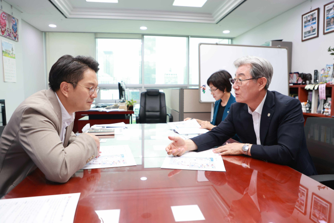 1 전용기 의원.jpg