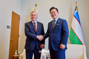 캡처우즈베키 정상회담.PNG