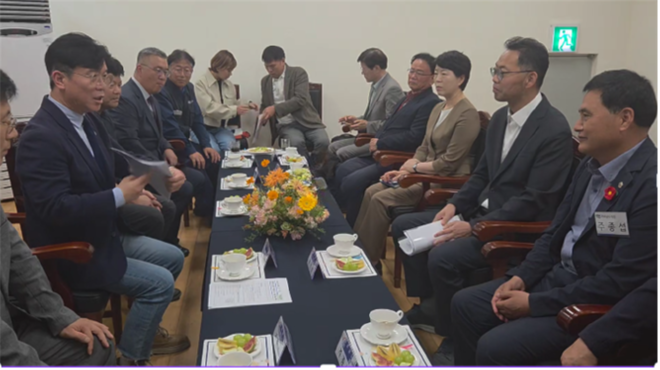 주종섭 도의원2..png