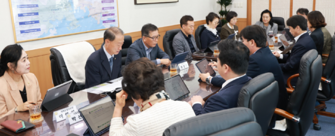 캡처 의장단.PNG