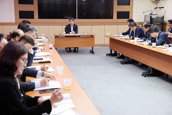 부시장 권한대행 체제 국소장 회의.JPG