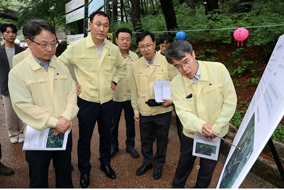 산림청장 통도사 방문.jpg