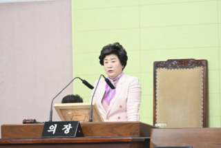 거제시의회 신금자의장.PNG