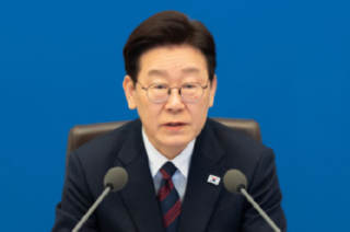 이재명대통령 28차 수석봐관회의 사진.png
